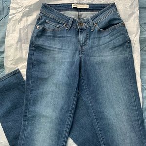 Levi’s Curvy Skinny Leg Jeans (size 4)